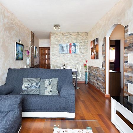 Apartamento En Primera Linea De Playa Con Aire Acondicionado أرونا المظهر الخارجي الصورة