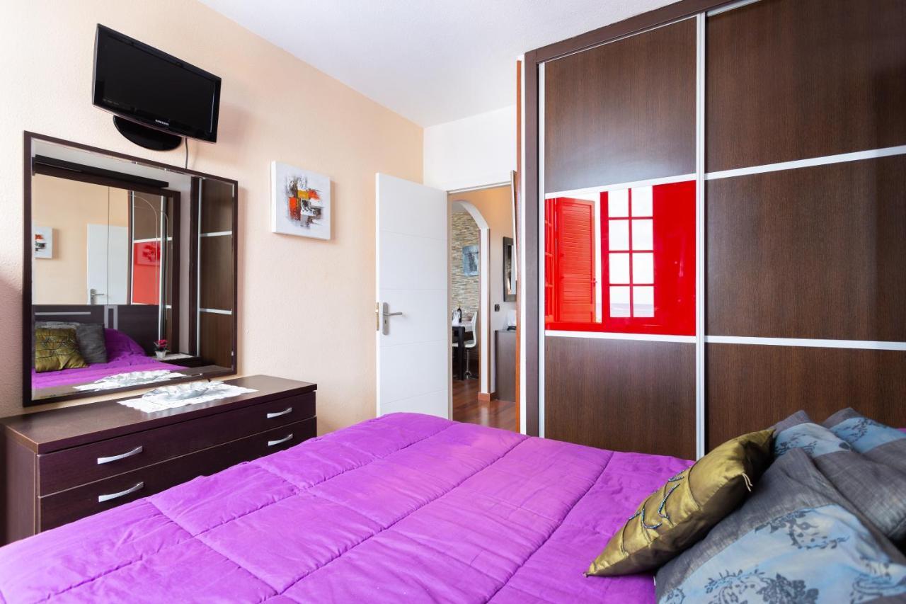 Apartamento En Primera Linea De Playa Con Aire Acondicionado أرونا المظهر الخارجي الصورة